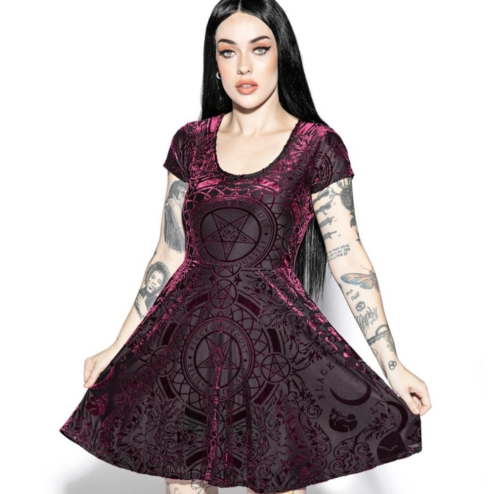 Blackcraft cult velvet skater dress